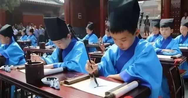 致敬伟大祖国！中华民族曾遭遇7次大危机，为何总能力挽狂澜？