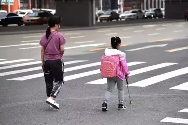 这19张偷拍照，暴露了中国父母的真面目