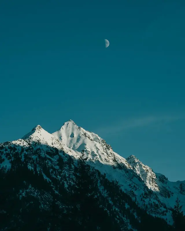 麦家《人生海海》20句，一分钟的和好抵得过一辈子的仇恨。